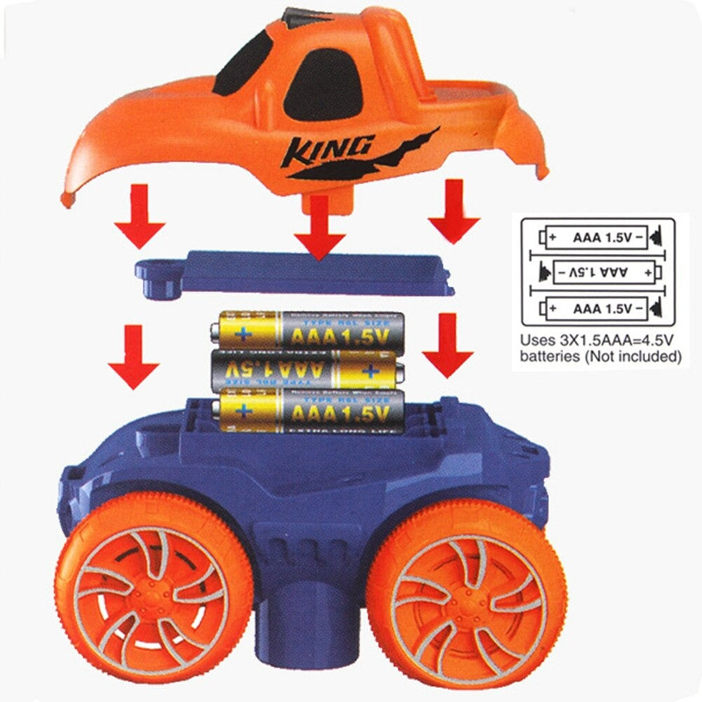 Enfants en train de jouer avec le circuit de voitures flexible