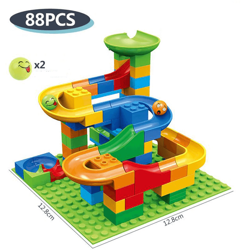 Pièces du circuit à billes triées par couleur