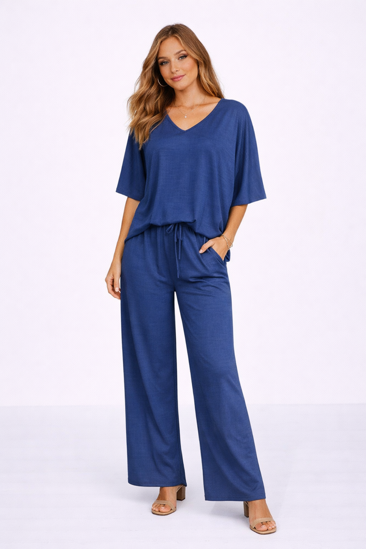 Ensemble Femme 2 Pièces – Haut Col V et Pantalon Large Fluide