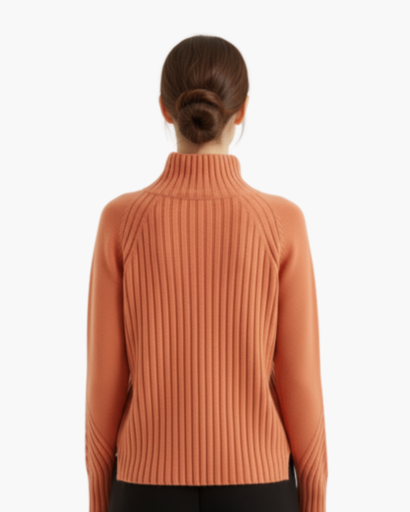Pull femme col roulé tricot structuré fraise, détail de la maille