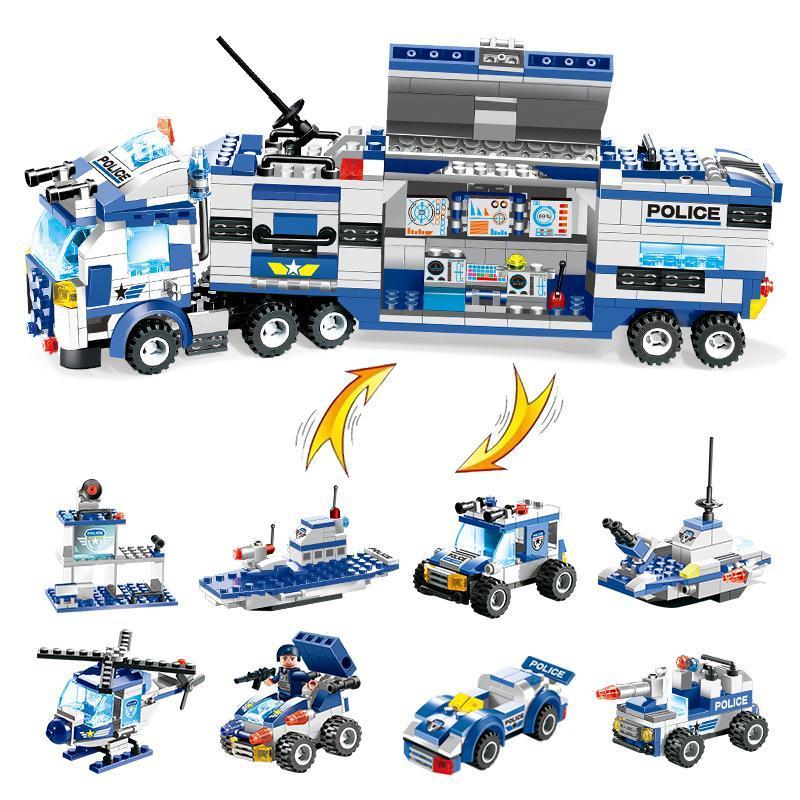 Camion de police avec bateau, moto et hélicoptère en construction accessoire, figurines en dessous