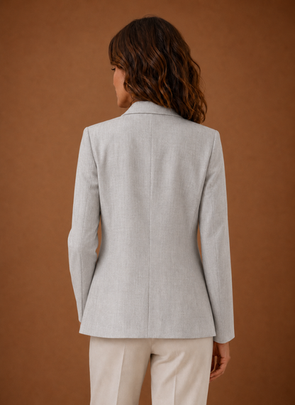 Veste tailleur femme à un bouton, vue de dos