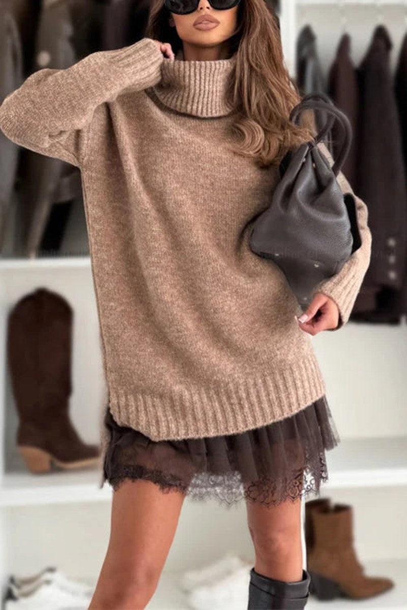 robe midi pour femmes avec col roulé, modèle portant la robe avec des chaussures