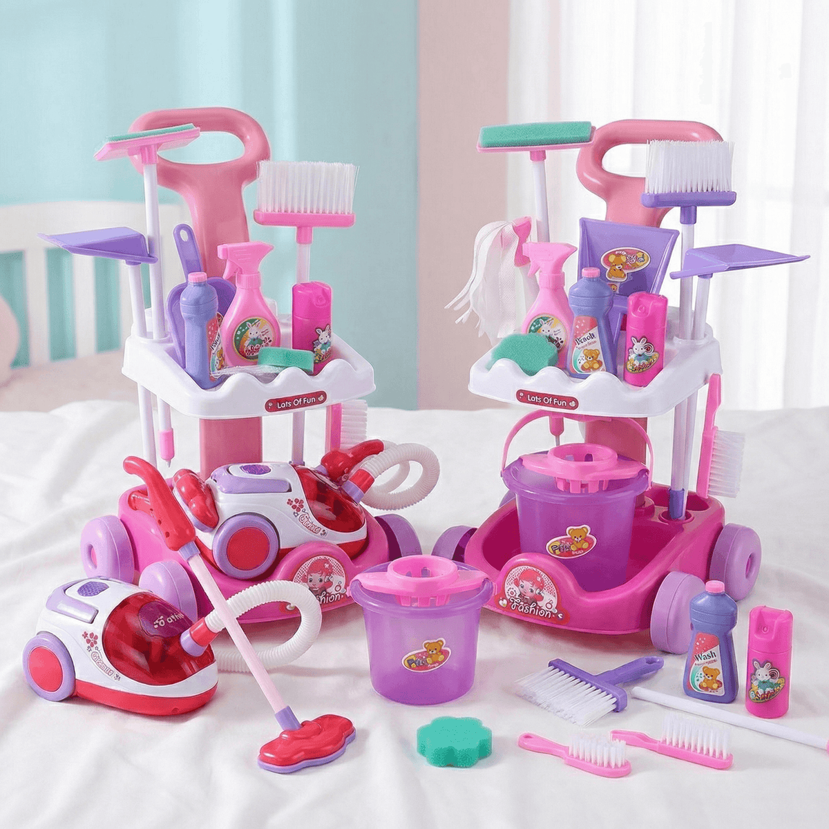 Chariot de ménage interactif pour enfants avec accessoires, vue de face
