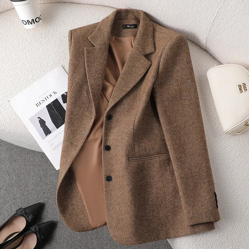 Blazer pour femme à tailleur cintré, vue de face