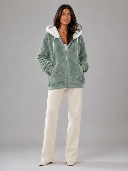 Veste matelassée à capuche pour femme, vue de dos