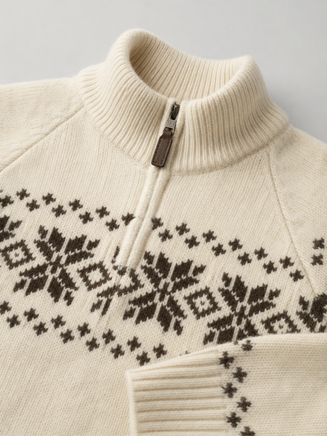 Gilet en maille pour femme, détail de la fermeture éclair