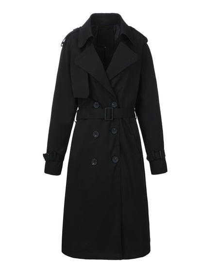 Plan rapproché de la matière et des coutures de finition du trench-coat