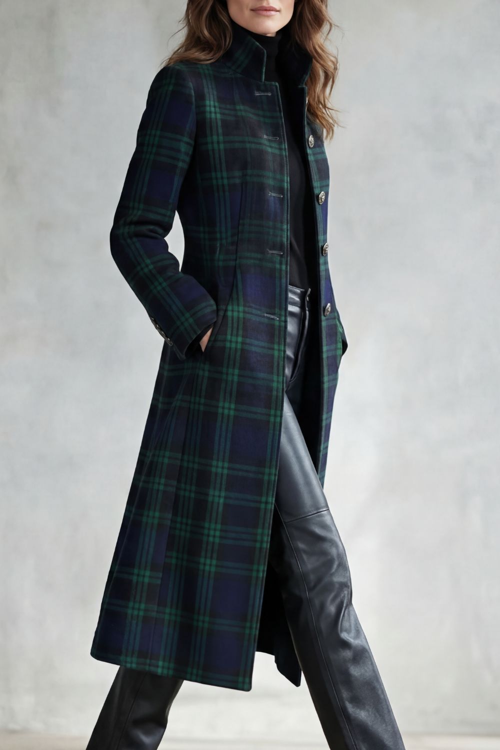 Manteau femme en laine mélangée à carreaux écossais, détail du motif