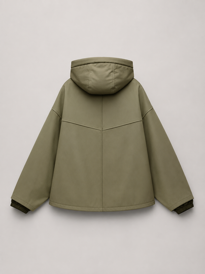 Veste à capuche rembourrée pour femme, détail du capuche