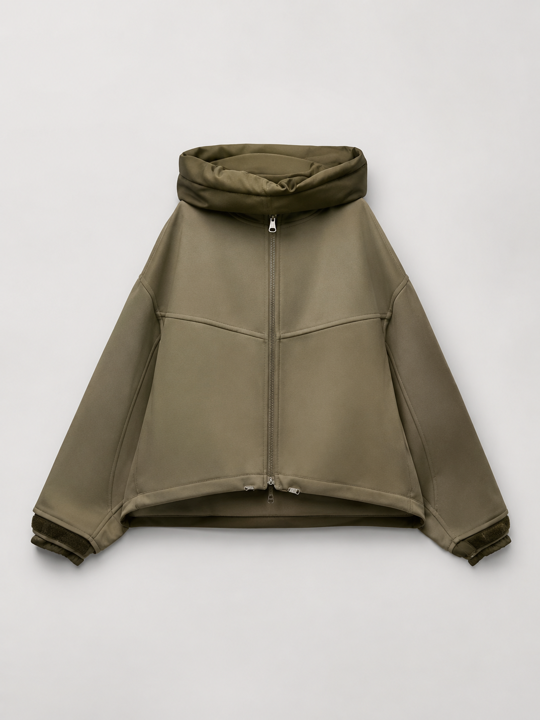 Veste à capuche rembourrée pour femme, détail de la poche latérale