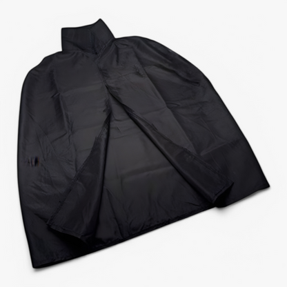 Ensemble de costume de sorcier enfant avec cape et chapeau, vue de dos