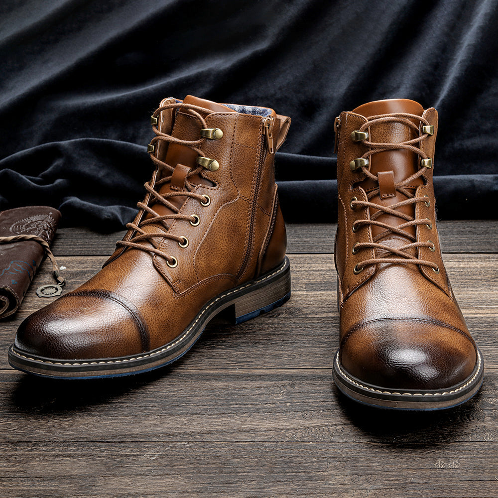 Bottines d'hiver en cuir pour hommes, vue de côté