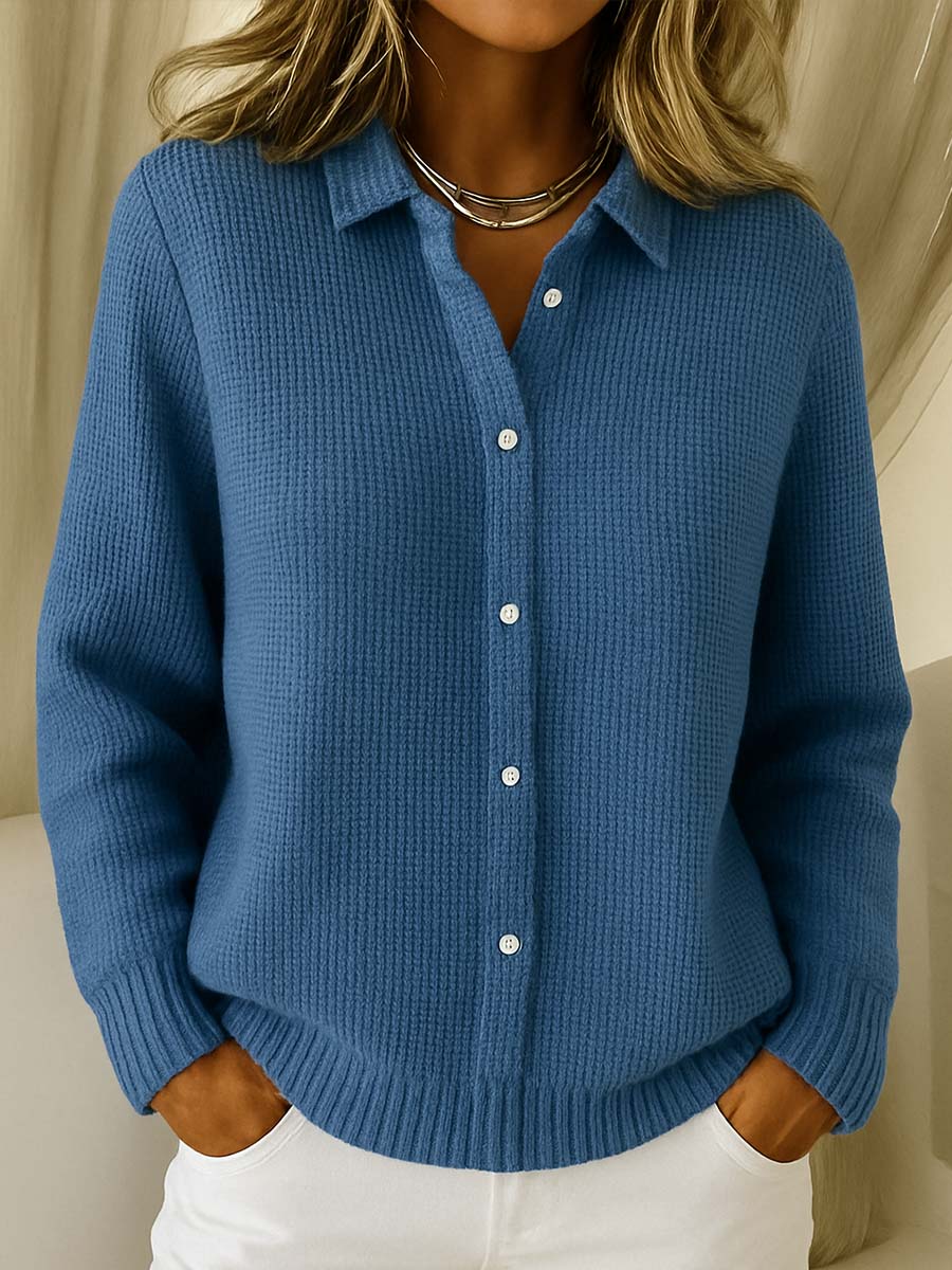 cardigan classique pour femmes, mannequin portant le cardigan