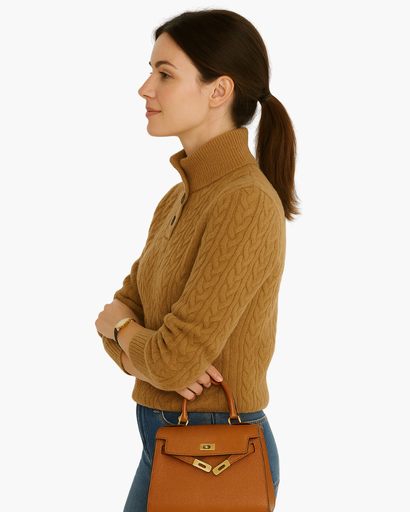 Pull Femme Motif Câble Col Montant Boutonné marron camel - vue de côté - Melvoire