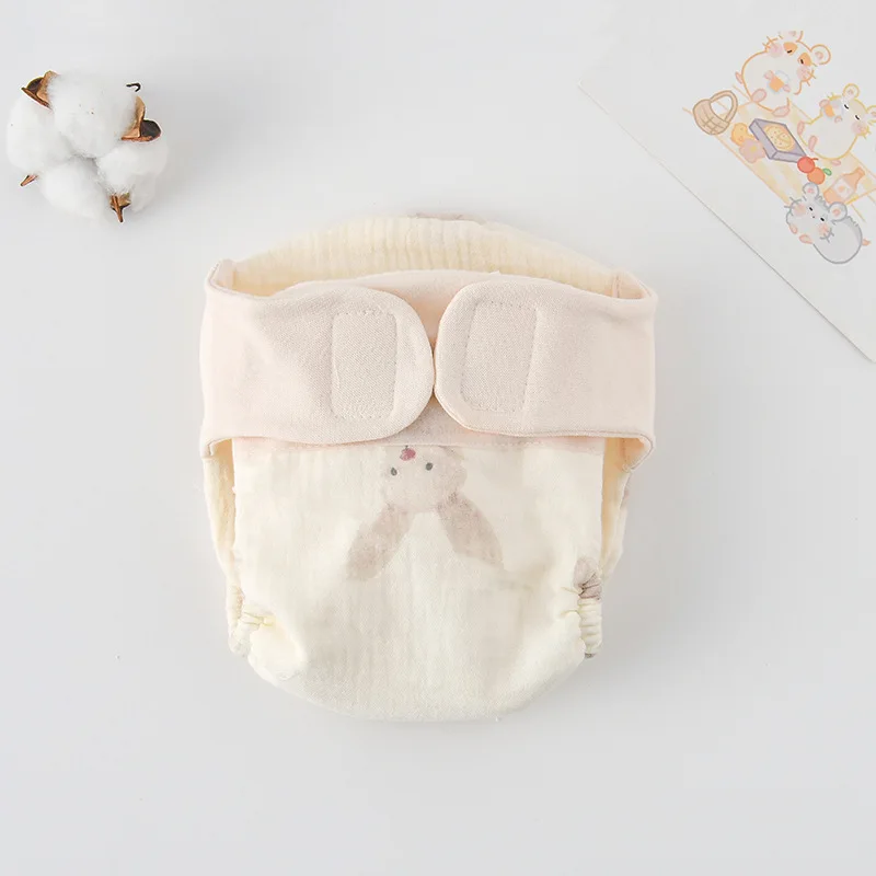 Body bébé porté par un nouveau-né, photo lifestyle