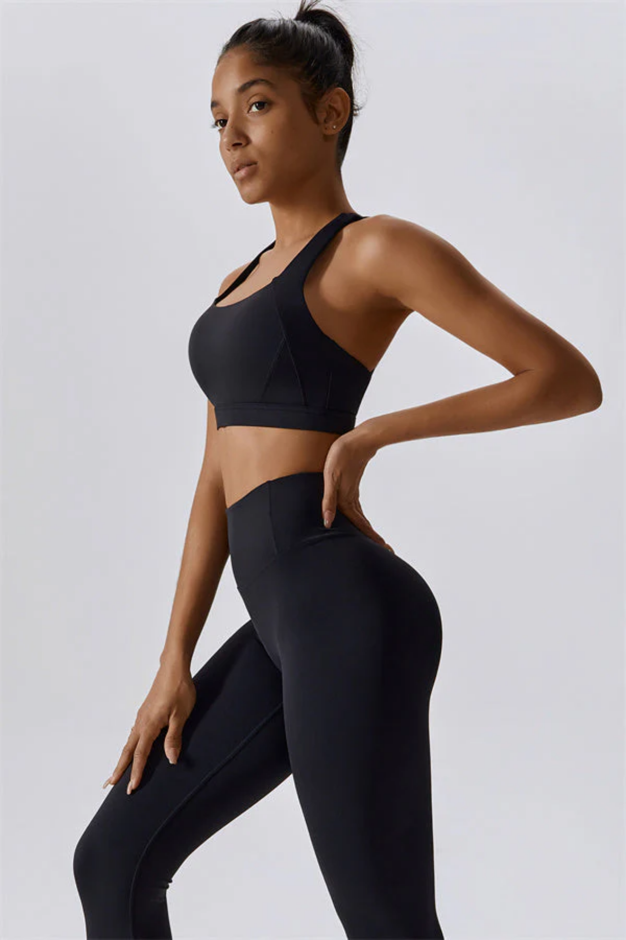 Ensemble Sport Femme Dos Croisé – Brassière et Legging Taille Haute Sculptant