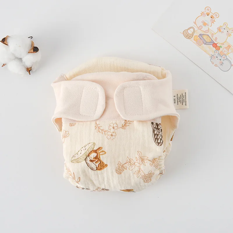 Gros plan sur le tissu doux et respirant du body bébé
