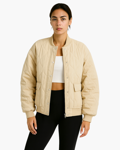 Veste matelassée oversize femme portée en ville