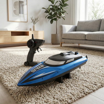 Bateau RC sur l'eau