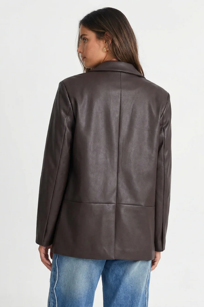 Blazer Femme Effet Cuir – Coupe Tailleur Classique & Élégante | Style Bureau & Invitée de Mariage