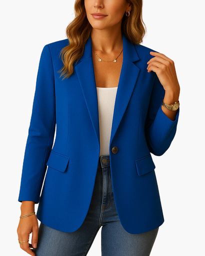 Blazer femme à col tailleur porté au bureau