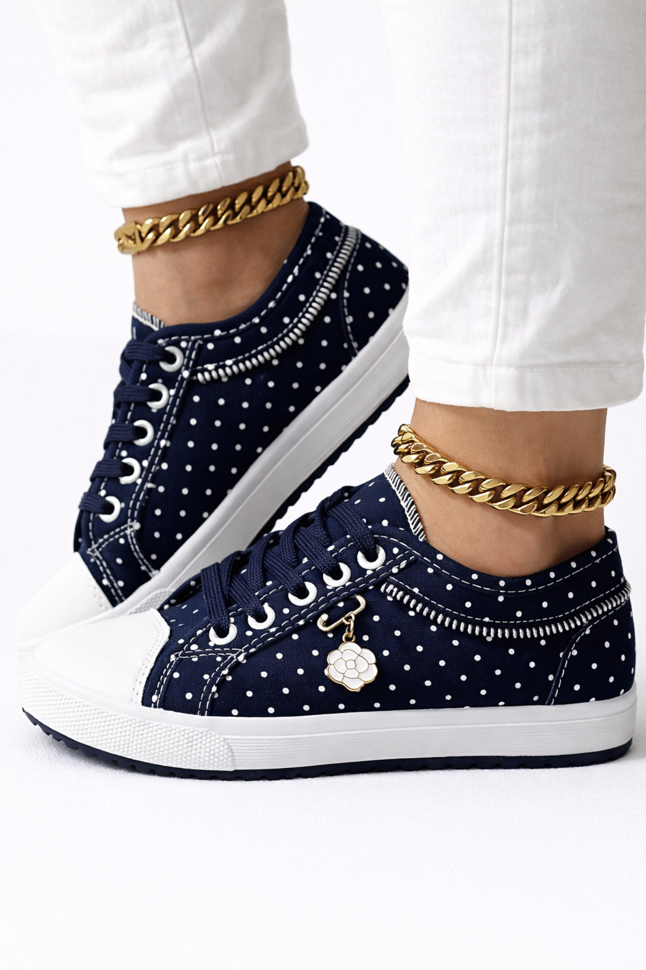Sneakers Donna in Pizzo – Scarpe da Ginnastica Leggere con Motivo Floreale