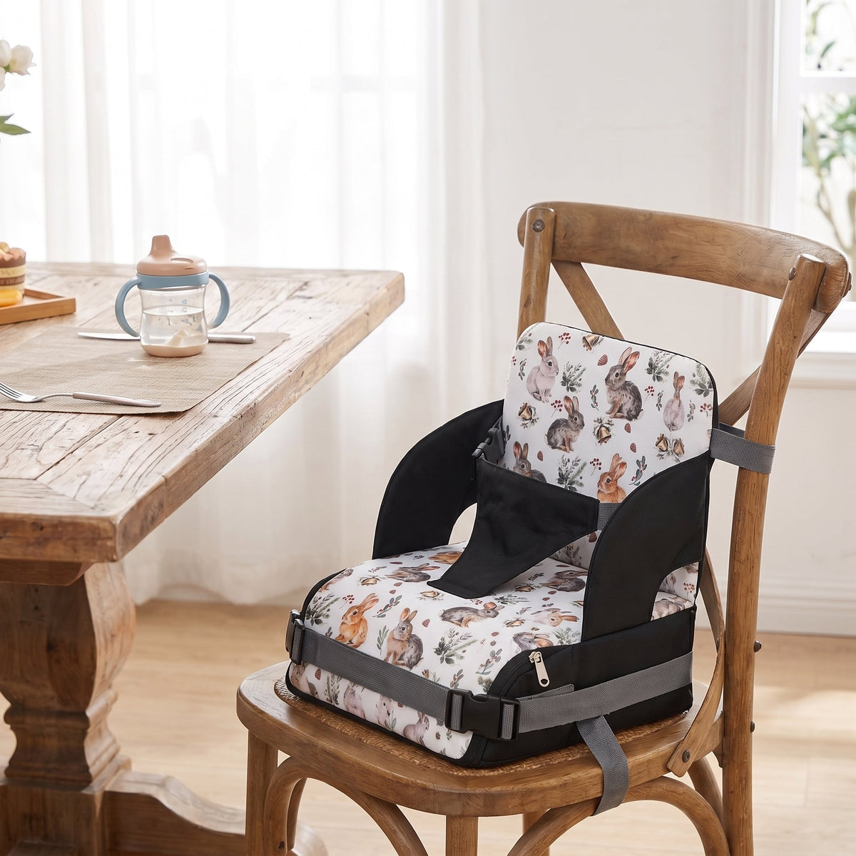 Réhausseur de chaise pliable pour bébé, plié à plat pour le voyage
