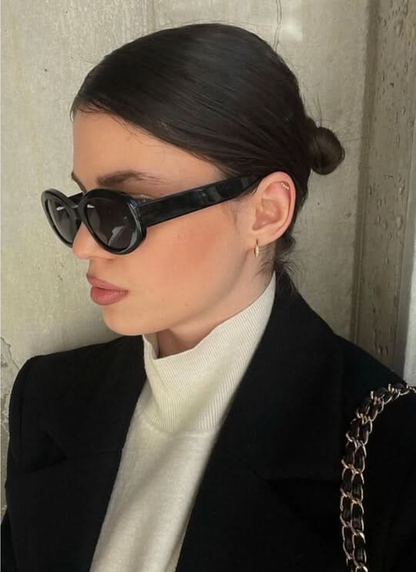 Lunettes de Soleil Ovales Oversize – Monture Noire au Style Rétro Chic