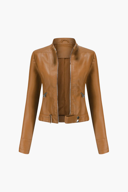 Veste biker femme similicuir portée, allure rock chic