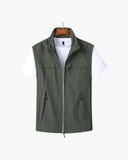 Gilet sans manches homme, porté en tenue complète