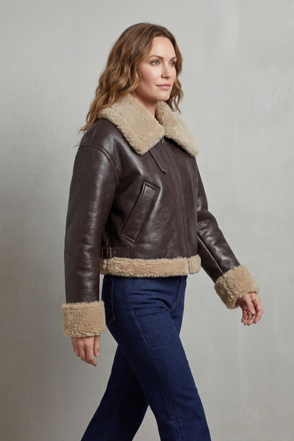 Veste aviateur polaire réversible, vue de profil
