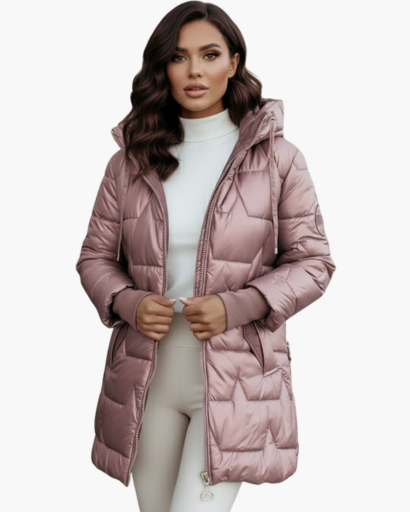 Doudoune longue femme brillante portée en hiver