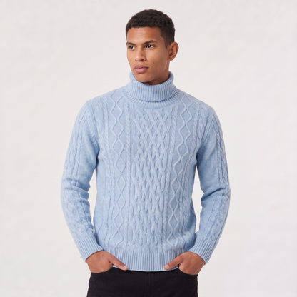 Pull torsadé en laine col roulé bleu ciel, vue de face
