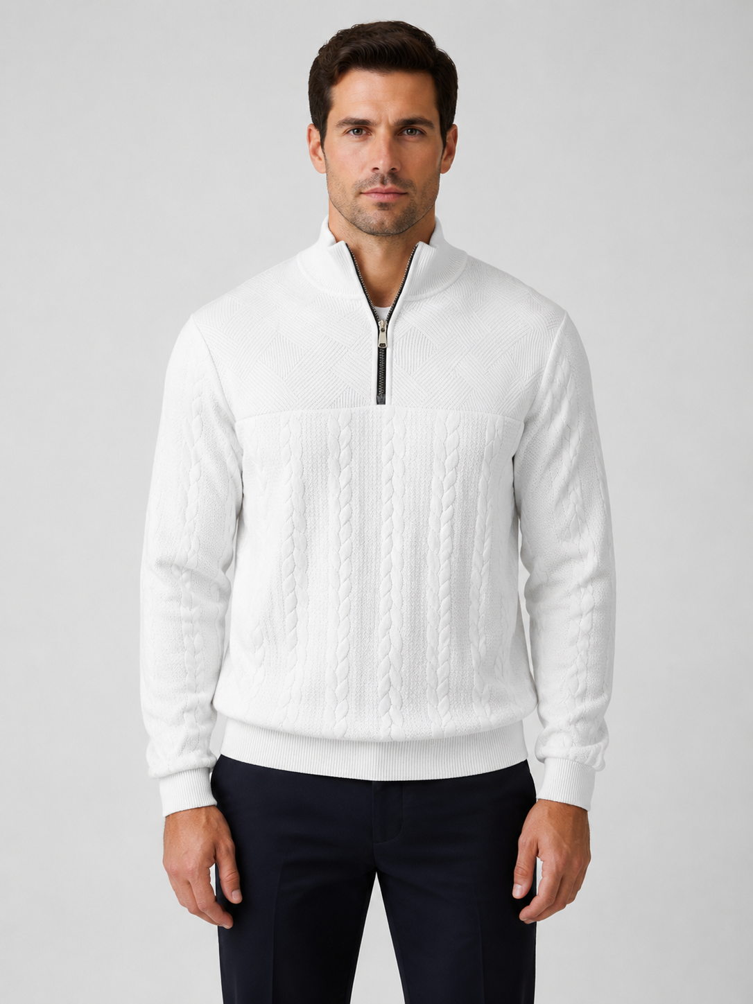 Pull torsadé homme beige, détail poignets