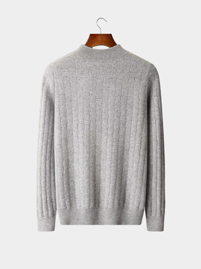 Pull col montant texturé gris clair, détail poignets