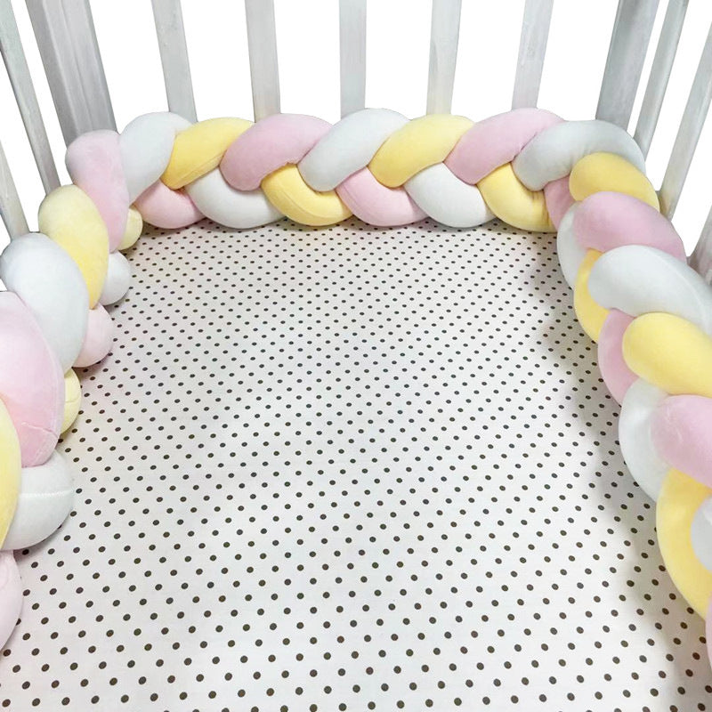 Sac KiddoBucket porté par sa poignée à cordon
