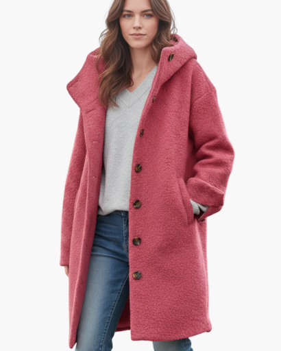 Manteau femme en laine oversize à capuche porté en ville