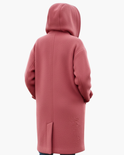 Manteau femme en laine oversize à capuche porté en ville