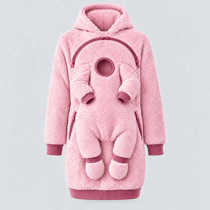 Sweat de portage rose porté avec un porte-bébé