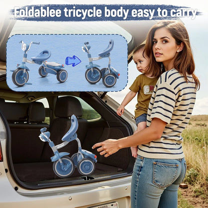 Tricycle plié transporté et rangé dans un coffre de voiture
