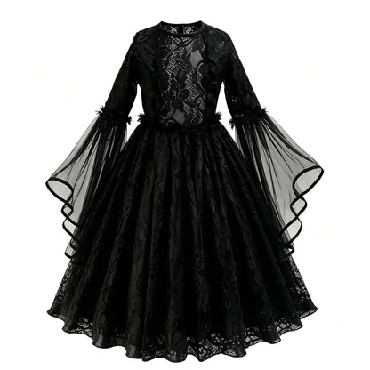 Déguisement de mariée fantôme gothique pour fille, vue rapprochée de la robe en dentelle et des roses
