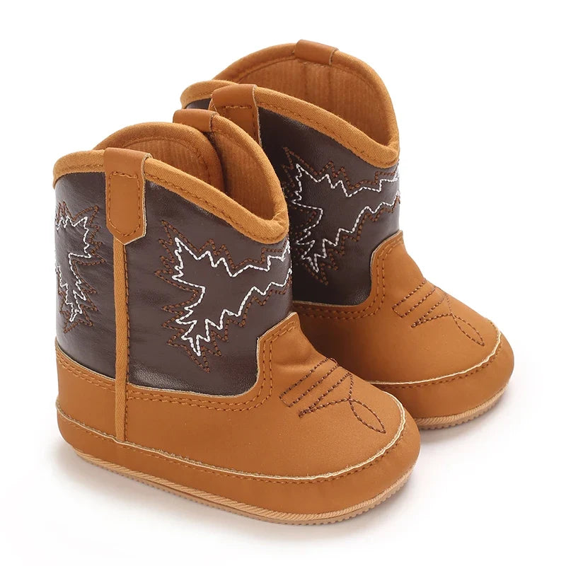 Bottine bébé beige avec empiècement marron surpiqué