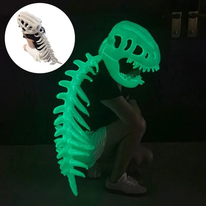 Coiffe squelette de dinosaure, comparaison jour et effet phosphorescent