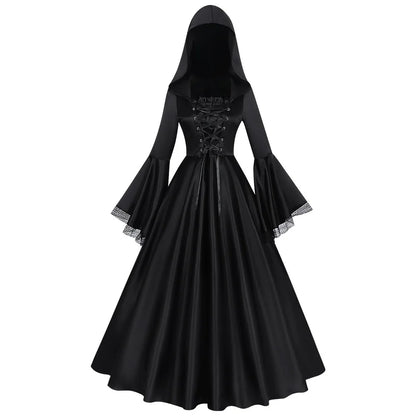 Robe de sorcière fantôme gothique noire sur mannequin, vue de face