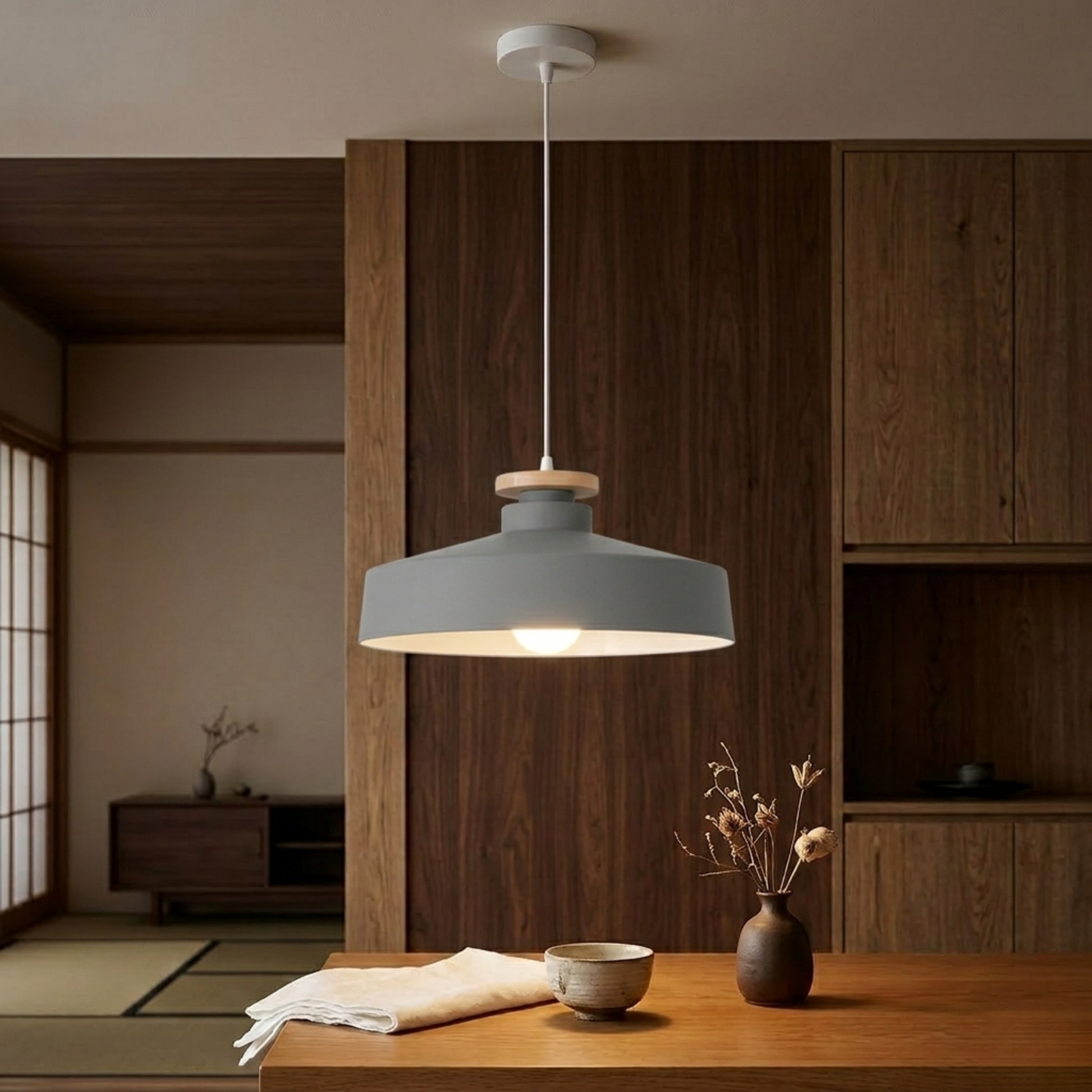 Suspension aluminium gris clair