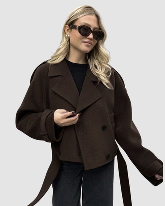 Veste Courte Femme Double Boutonnage – Élégance Tendance & Coupe Ajustée | Look Chic