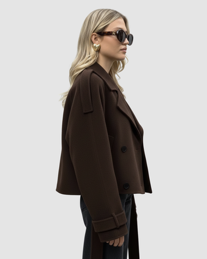 Veste Courte Femme Double Boutonnage – Élégance Tendance & Coupe Ajustée | Look Chic