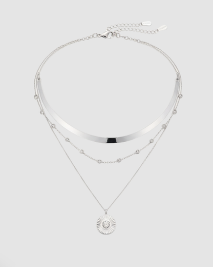 Collana Multistrato Bohemien con Catena Snake e Ciondolo Medaglia Sole
