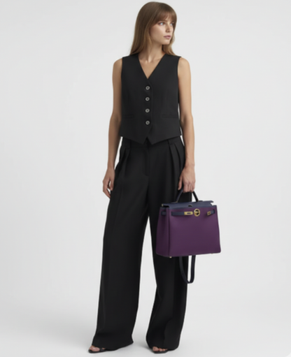 Ensemble tailleur femme avec gilet sans manches et pantalon large taille haute à plis